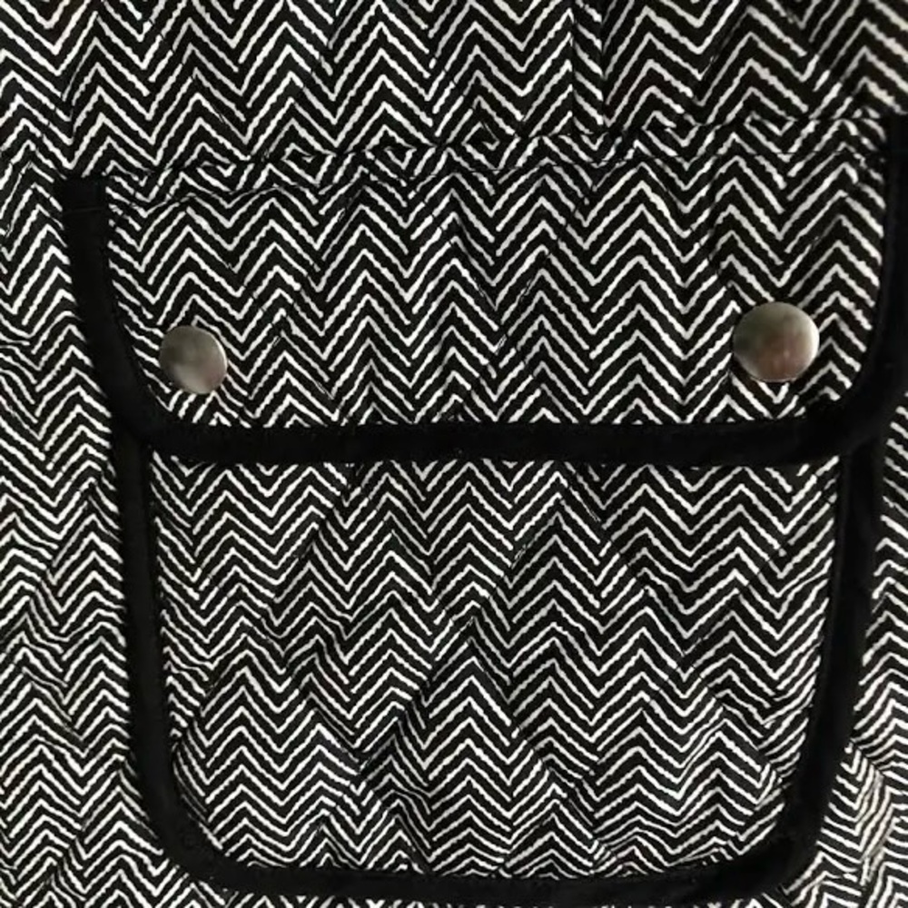 Croft and Barrow Quilted Zip Up Vest in Black and White Herringbone, NWOT - Picture 3 of 3